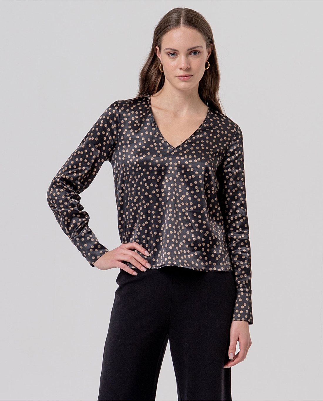 Blusa scollo v