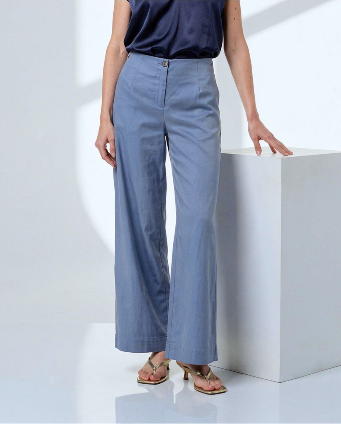 Pantaloni gamba larga