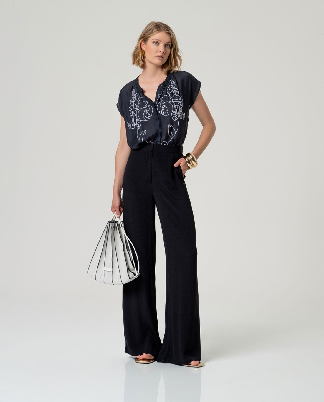 Camicia ricamata — Nero, foto 4